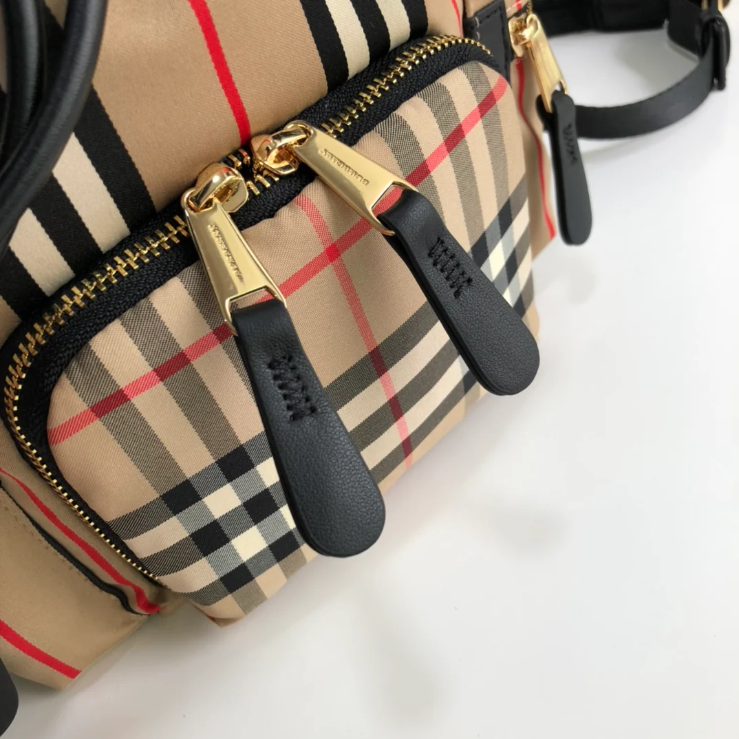 Рюкзак Burberry в винтажную клетку в стиле милитари