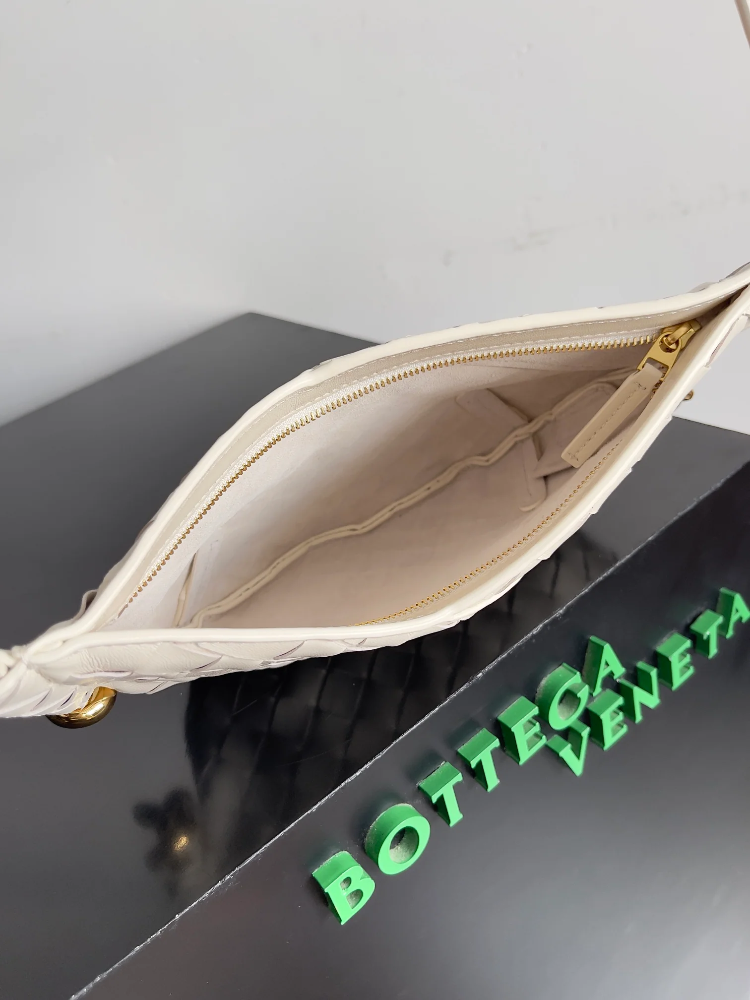 Сумка через плечо BV Mini Solstice - белая