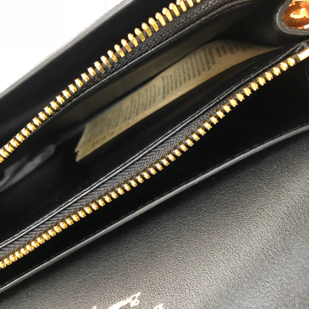 Сумка Burberry The Buckle, коричневая - 1 шт.