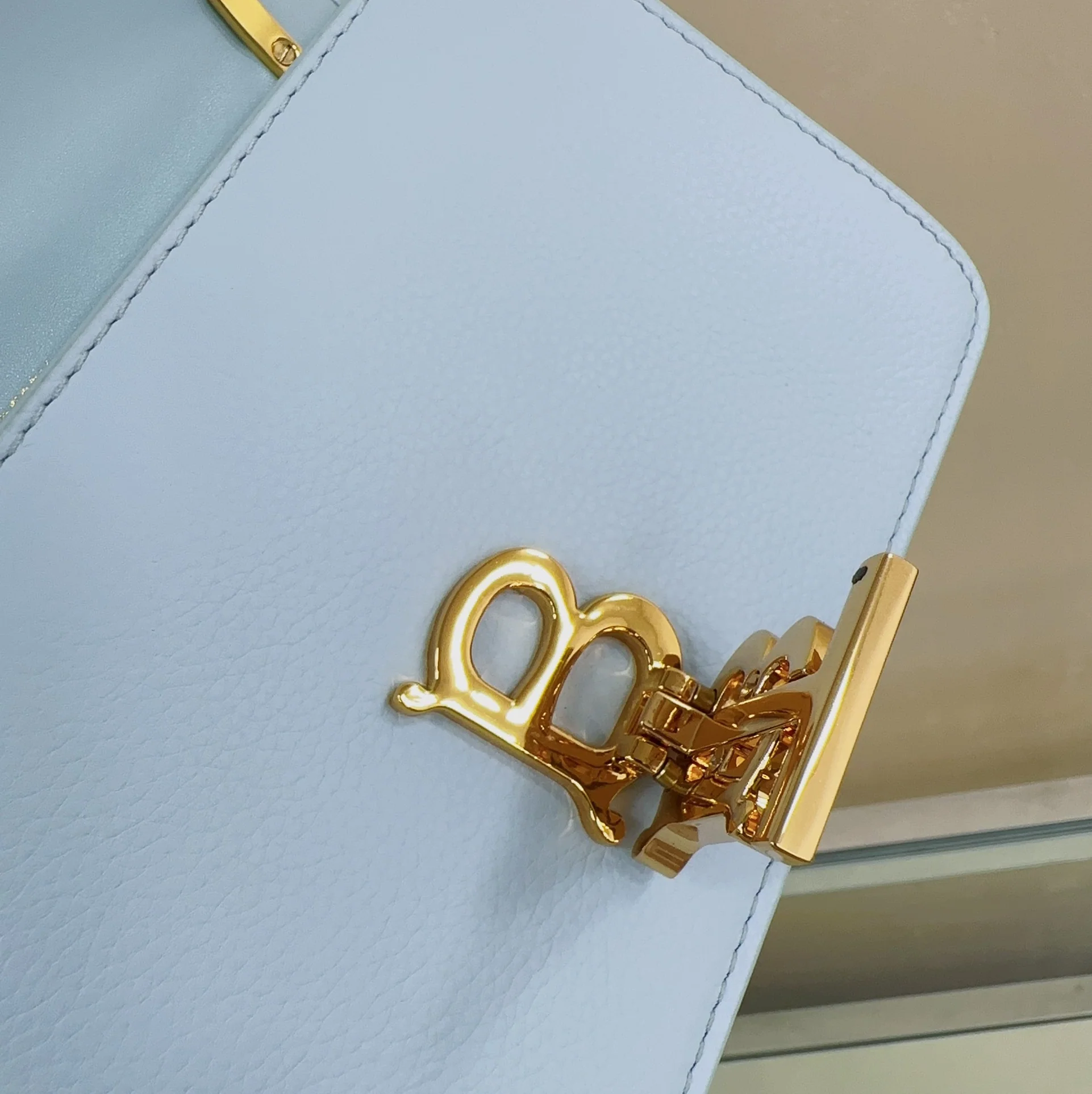 Сумка Burberry Robin - кроссбоди/клатч - светло-голубая