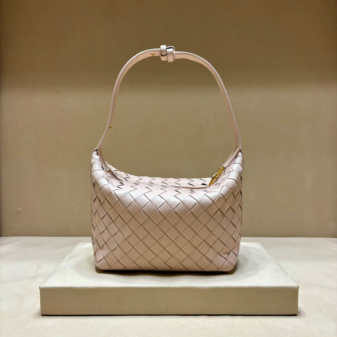 Сумка-бенто из кожи ягненка BV-Nappa - розовый