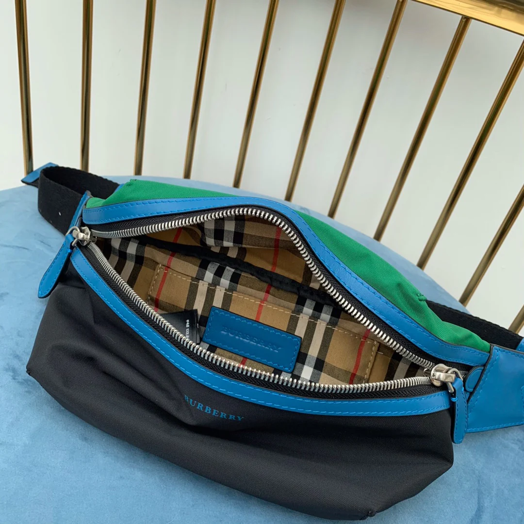 Burberry - Новая простая поясная сумка