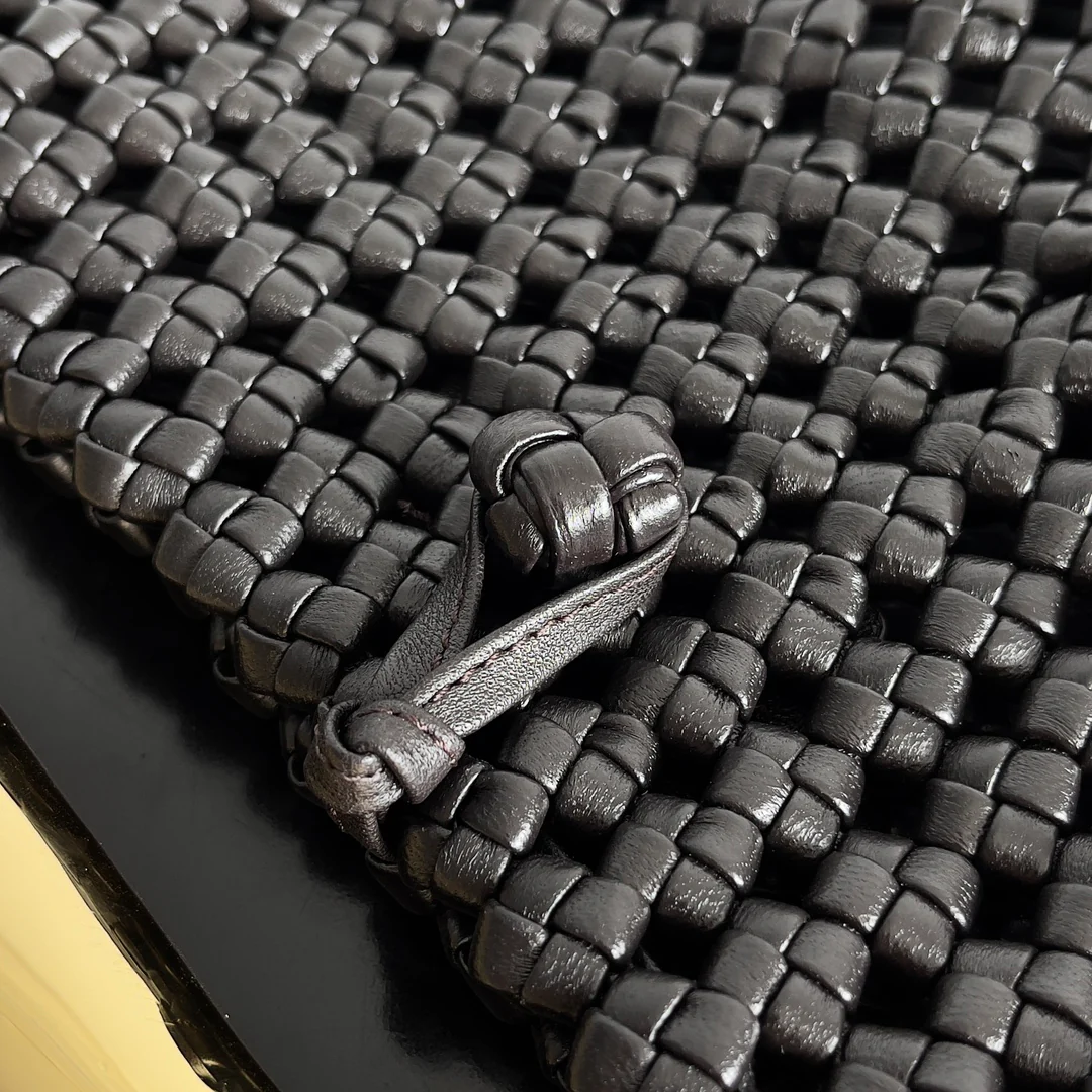 BV - Кожа с узлами - Плетеная сардина - Сумка - Черная