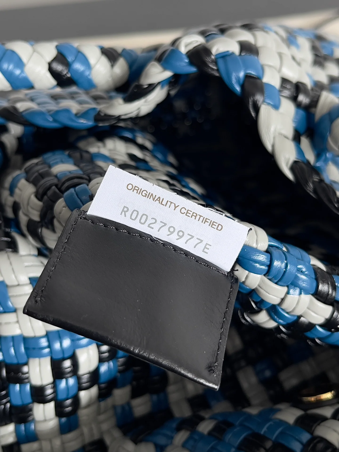 BV - Плетеная сумка с ручкой - Лоскутная синяя