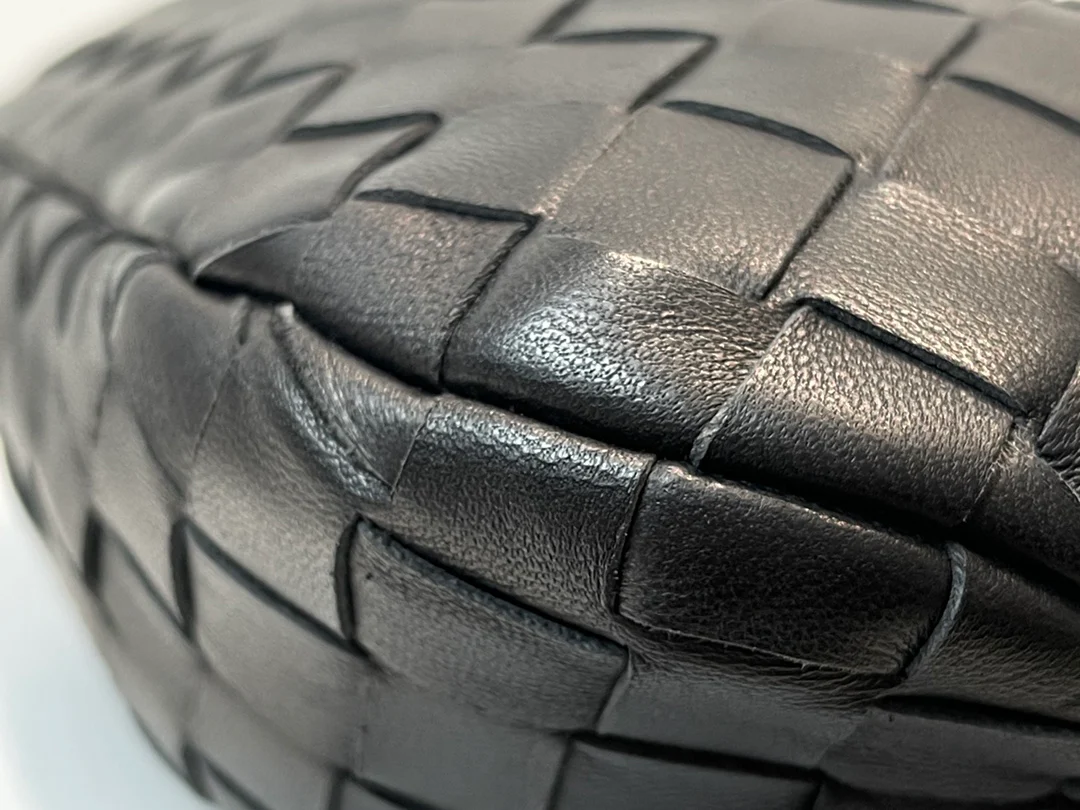 Сумка BV Mini Jodie Croissant Bag, s27x9x23cm-5