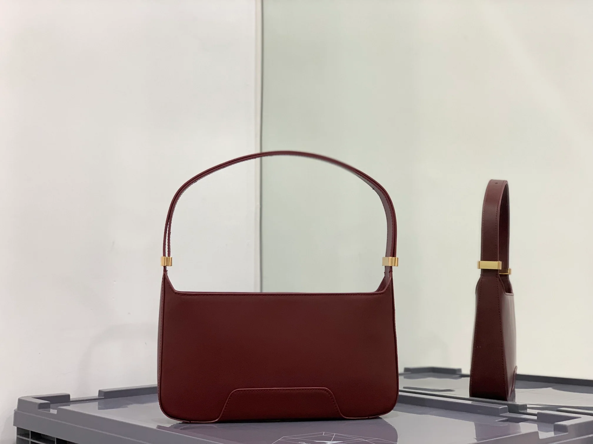 Burberry - Новая сумка через плечо TB - Бордовая