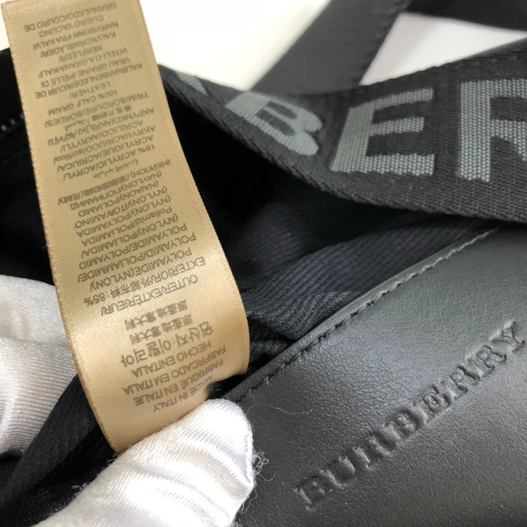 Поясная сумка Burberry Classic Check из нейлона