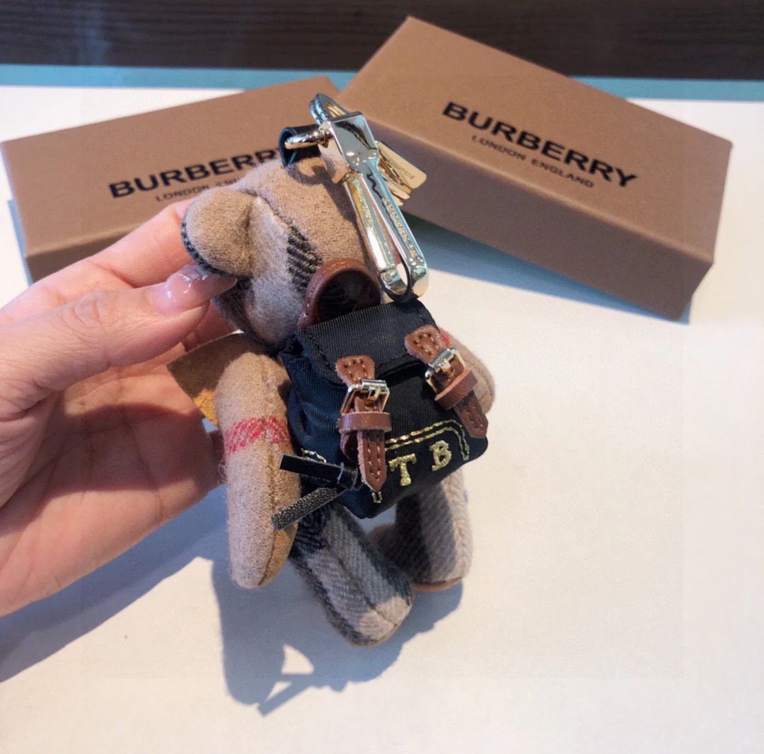 Брелок в виде медведя для рюкзака Burberry