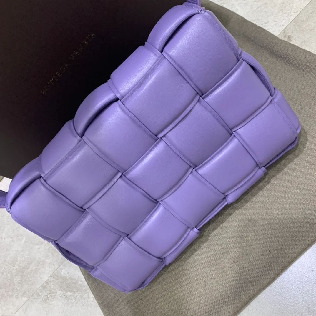 Сумка-мешок для кассет BV из плетеной кожи/подушка/телячья кожа/26х18х8 см/6