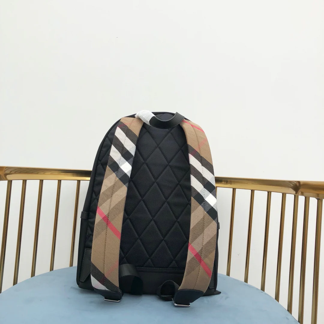 Burberry - Новейший рюкзак - Новейший рюкзак с клетчатым плечевым ремнем - Рюкзак