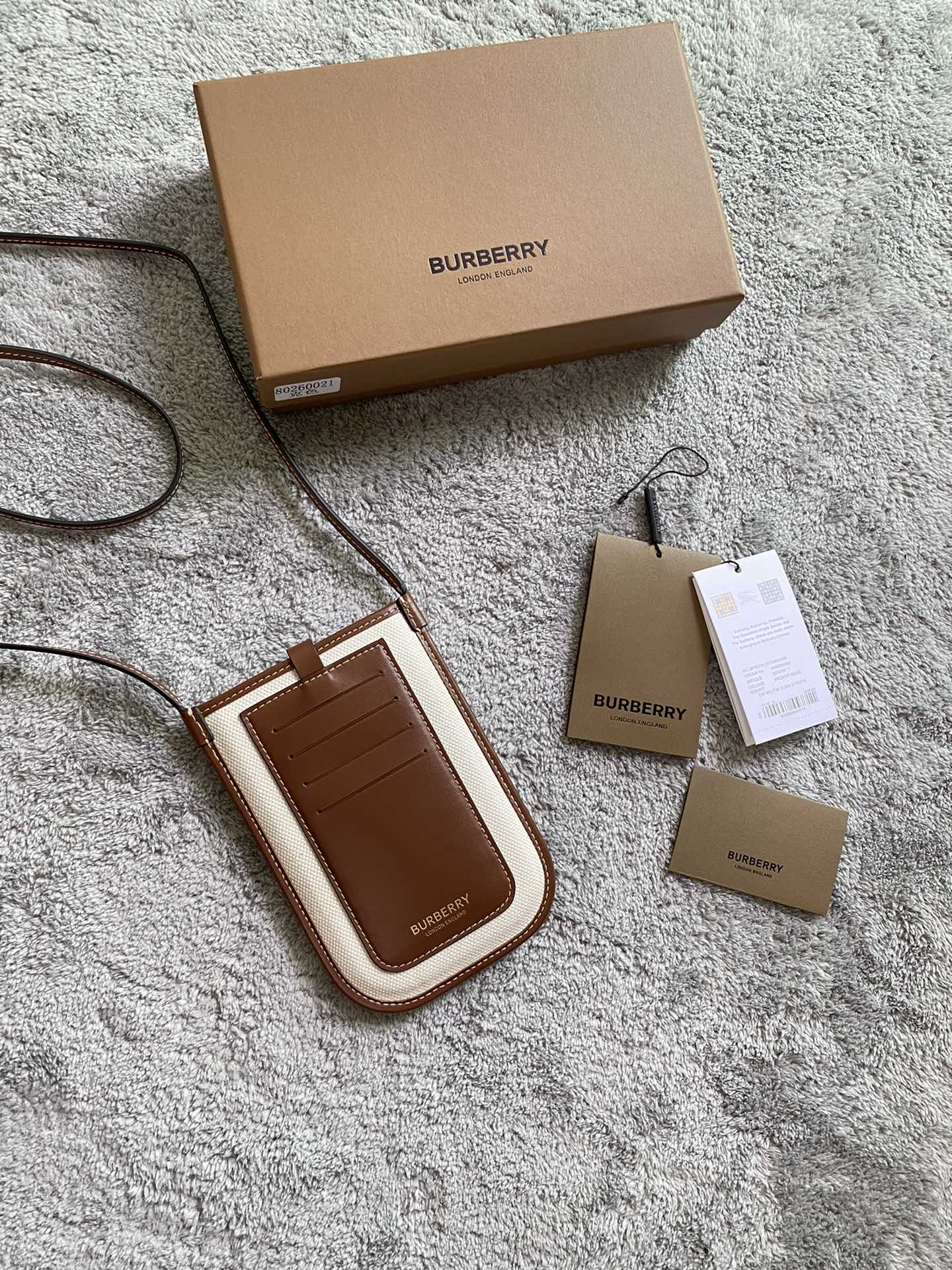 Сумка для телефона Burberry с буквами из холста