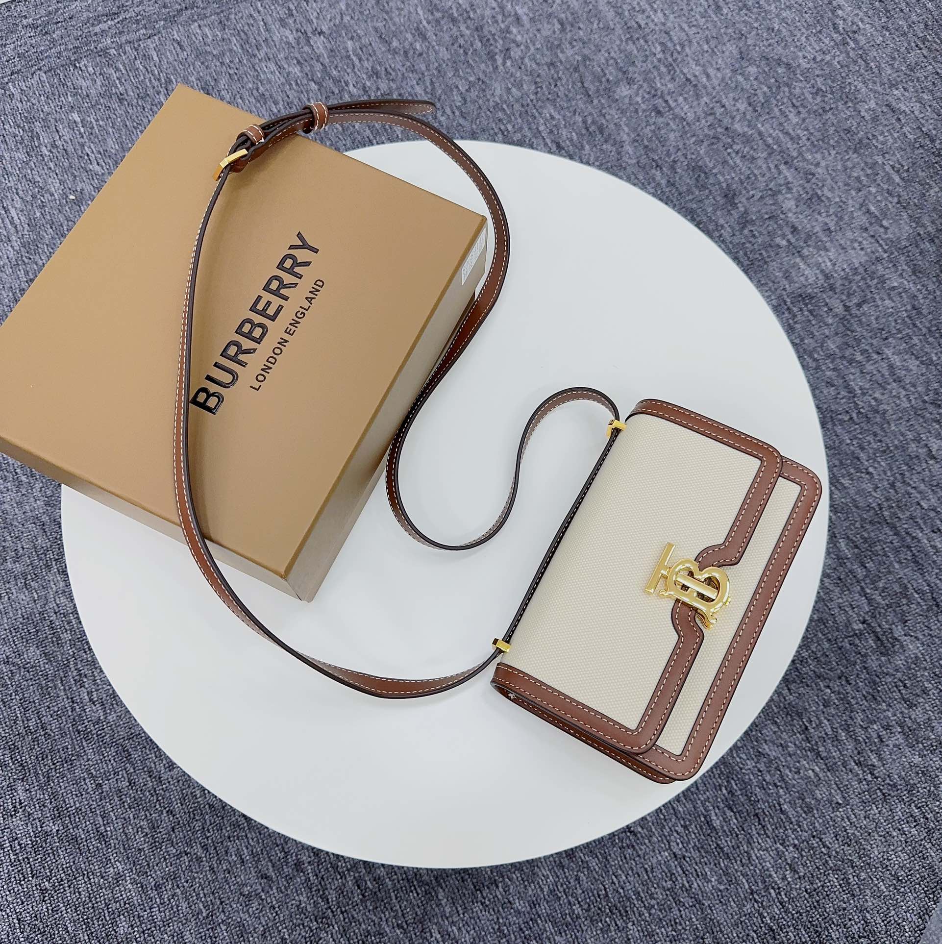 Сумка Burberry Robin - сумка через плечо/клатч - лоскутное шитье из канваса