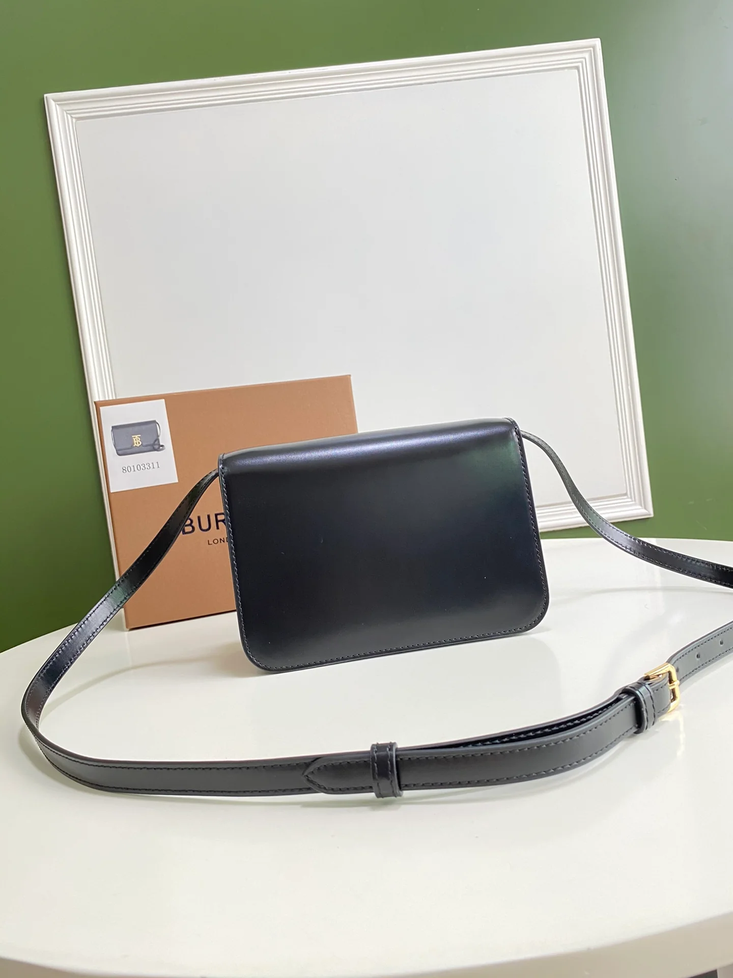 Сумка-письмо из коллекции Burberry TB - Черная