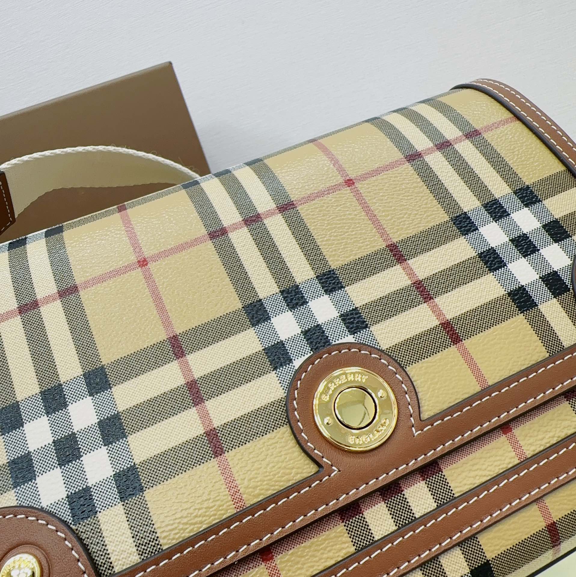 Сумка через плечо Burberry Note Classic Check