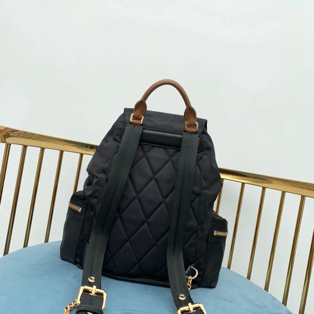 Рюкзак Burberry в военном стиле - черный - средний размер