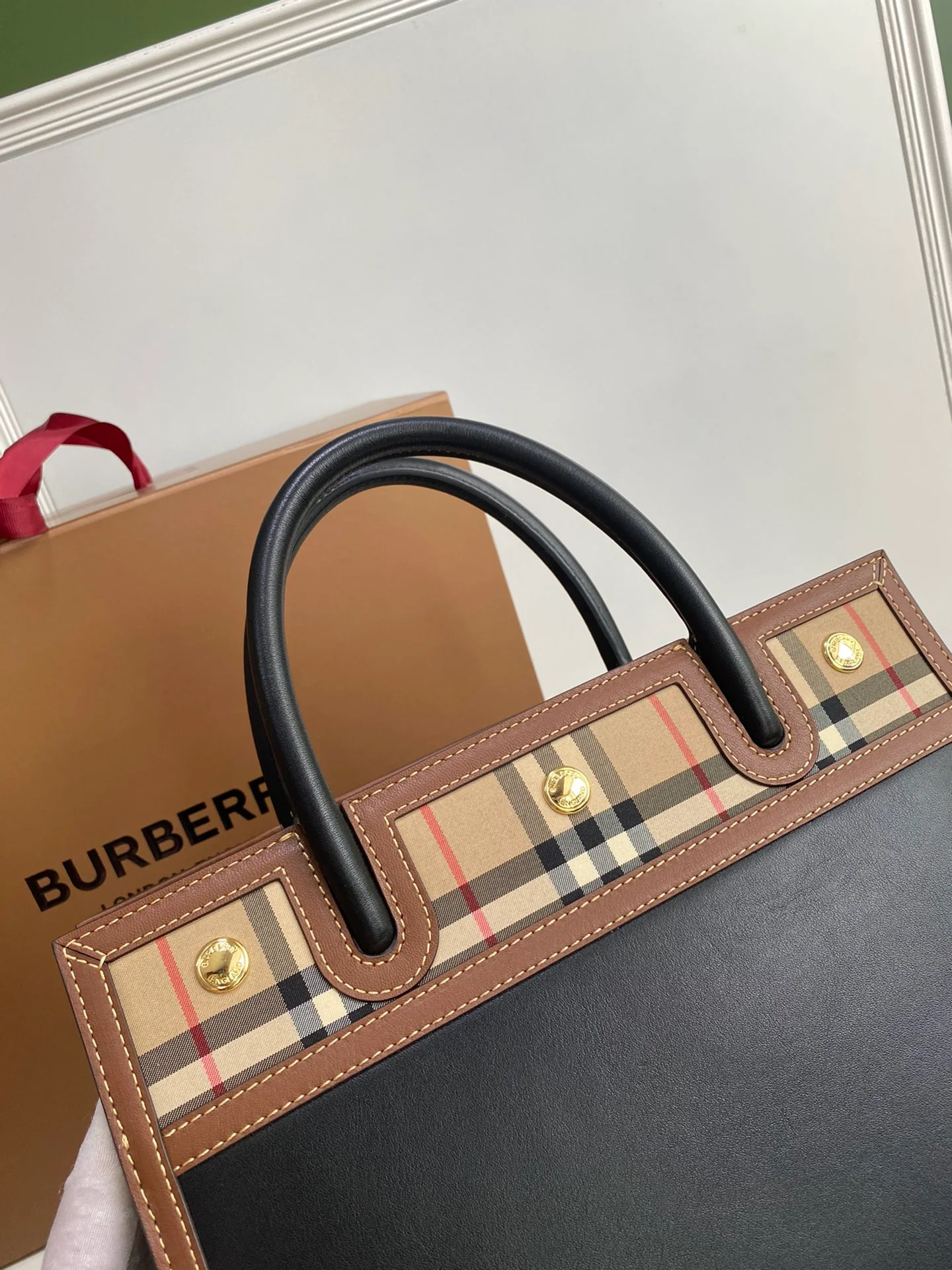 Burberry - название - сумка Teller - винтажная - ретро клетчатый узор - 1