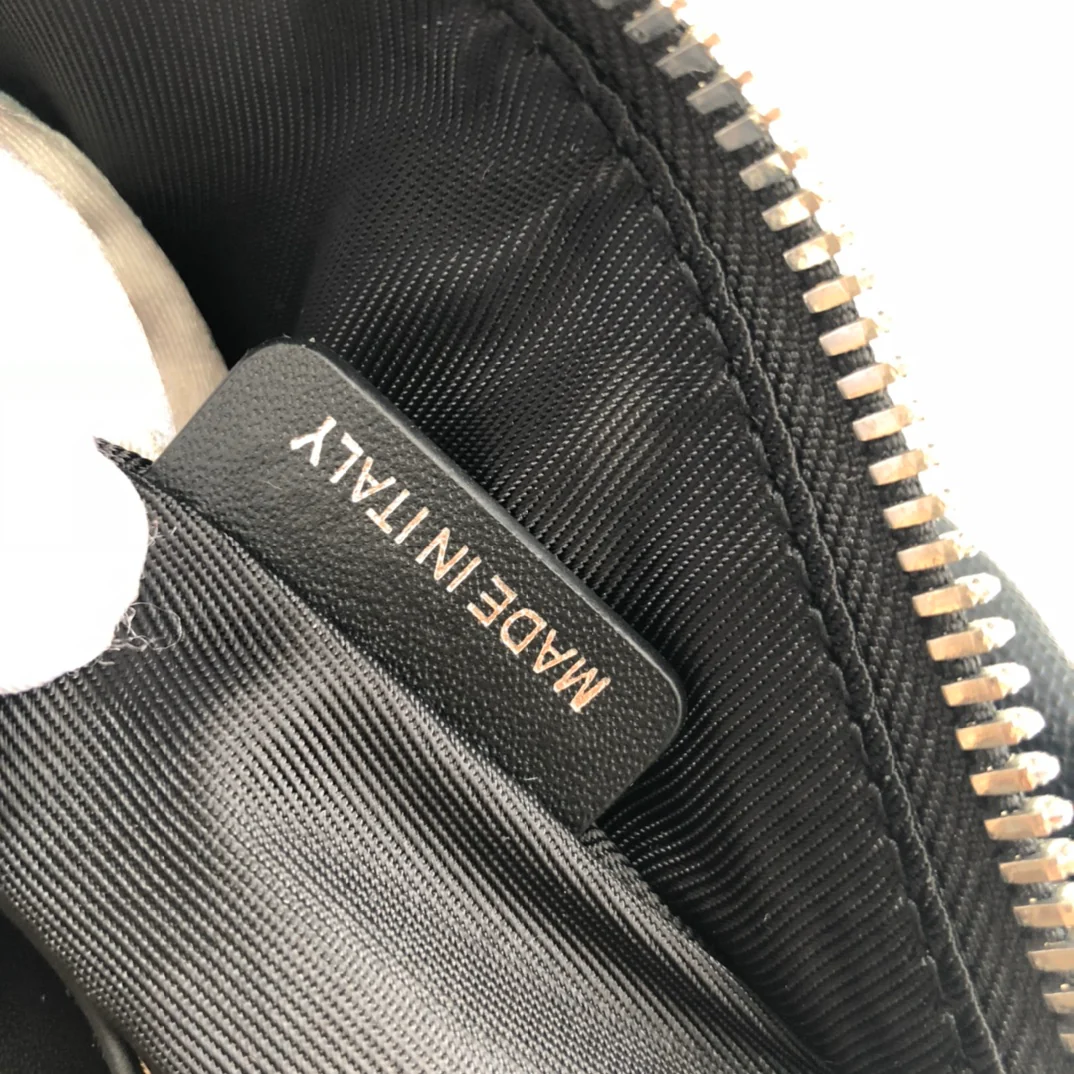 Поясная сумка Burberry London в клетку