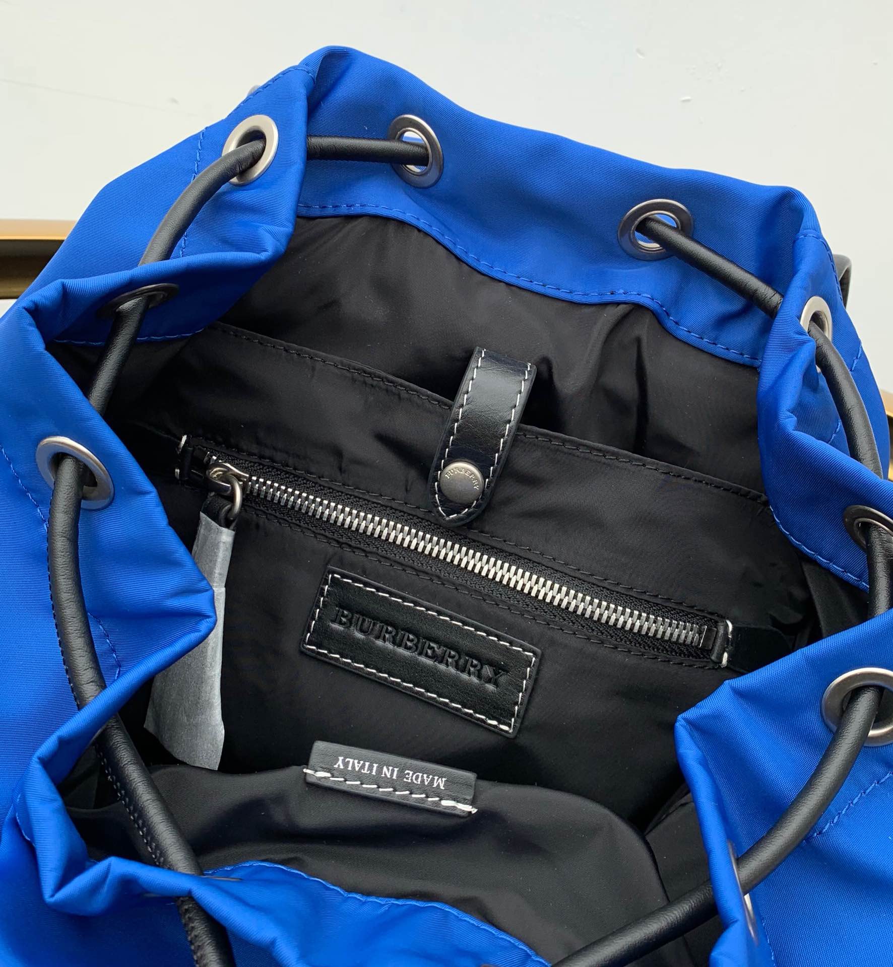 Burberry - Новинка мужского рюкзака в стиле милитари - Синий