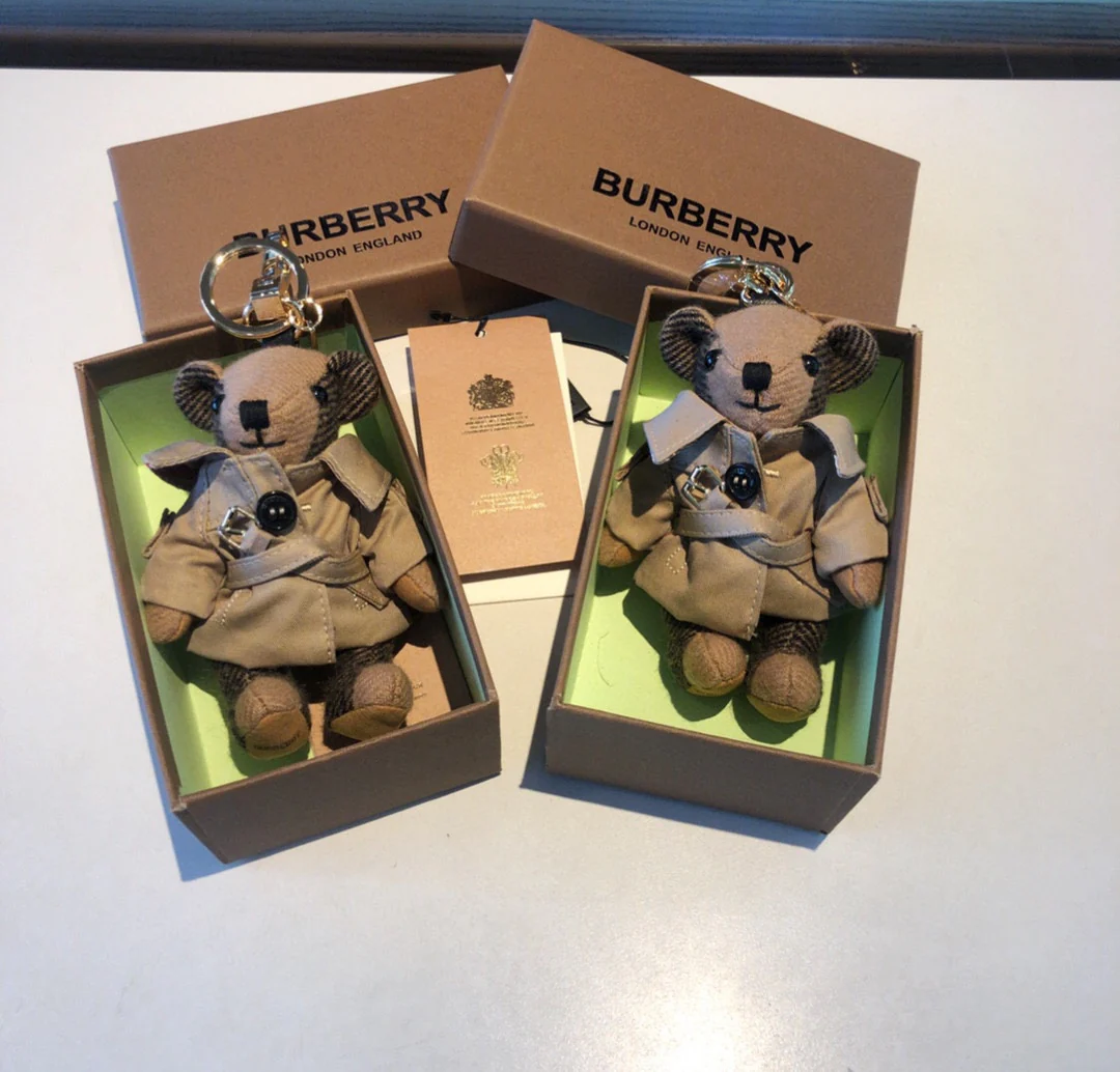 Брелок в виде медведя в виде тренча Burberry - 1 шт.