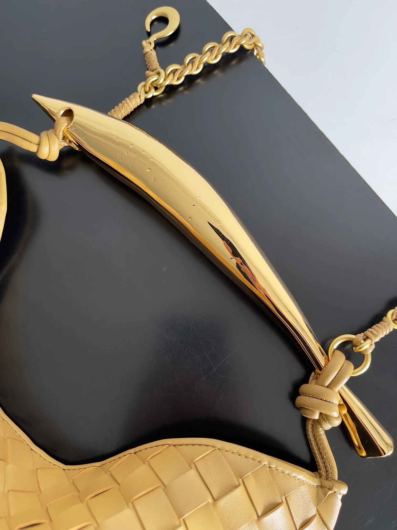 BV - Кожа с узлами - Плетеная сардина - Сумка - Желтая