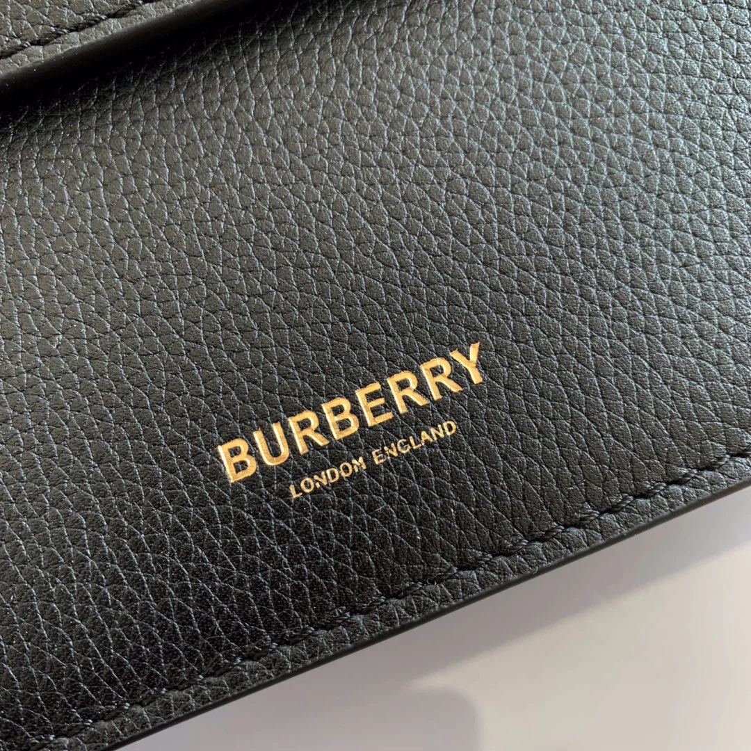 Сумка Burberry Title Talte, маленькая, черная.