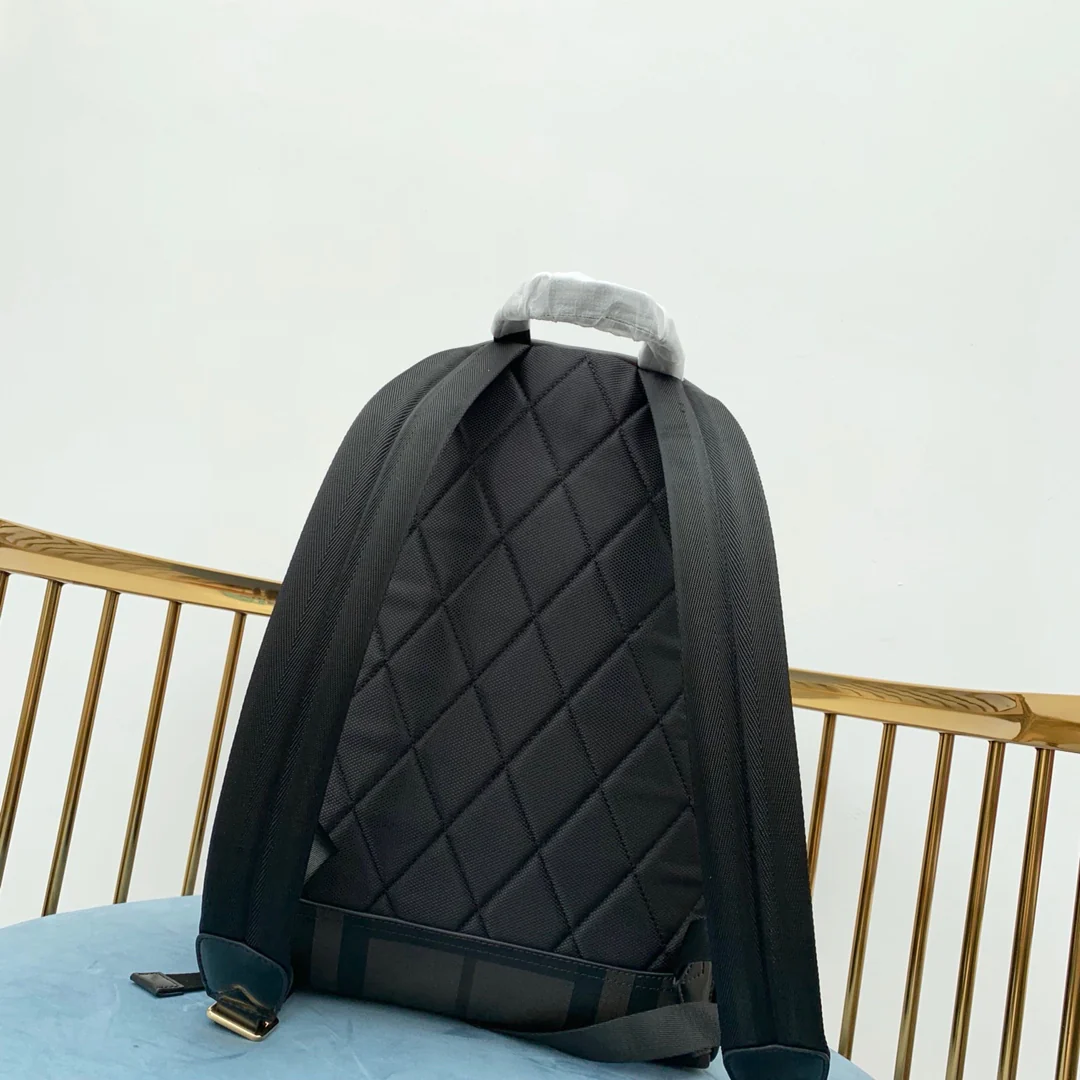 Burberry - Новейший рюкзак в лондонскую клетку - Черный