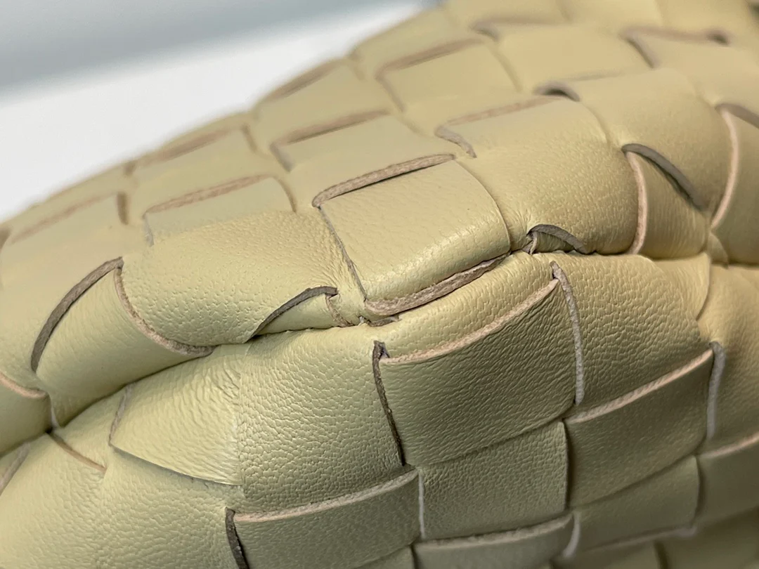 Сумка BV Mini Jodie Croissant Bag, s27x9x23cm-8