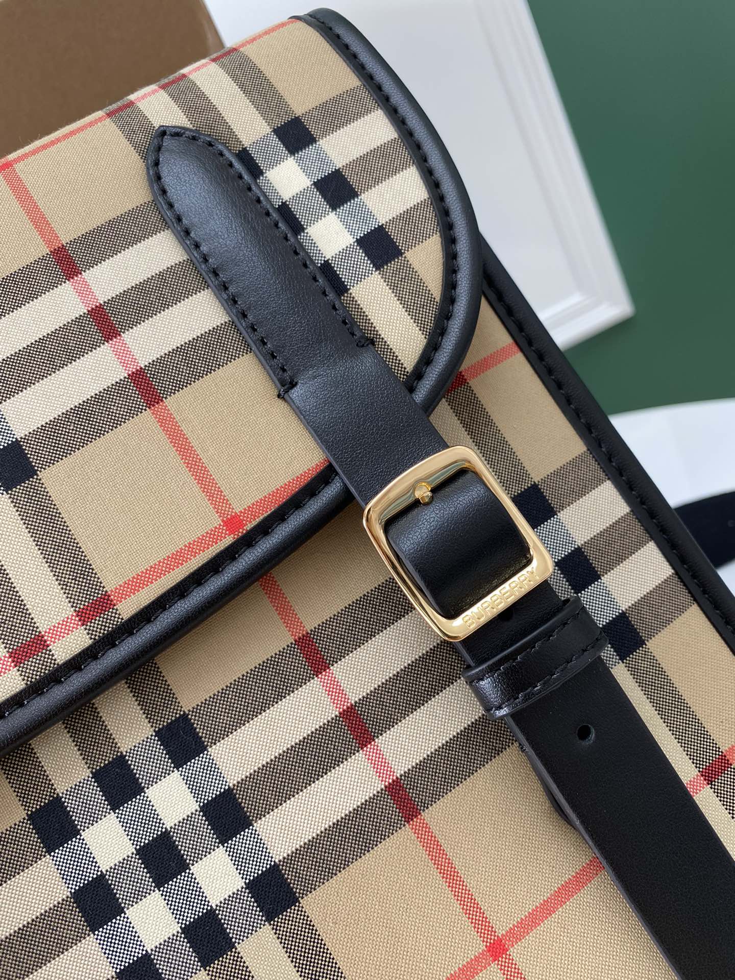 Рюкзак Burberry в клетку - квадратная форма, стиль преппи - Рюкзак