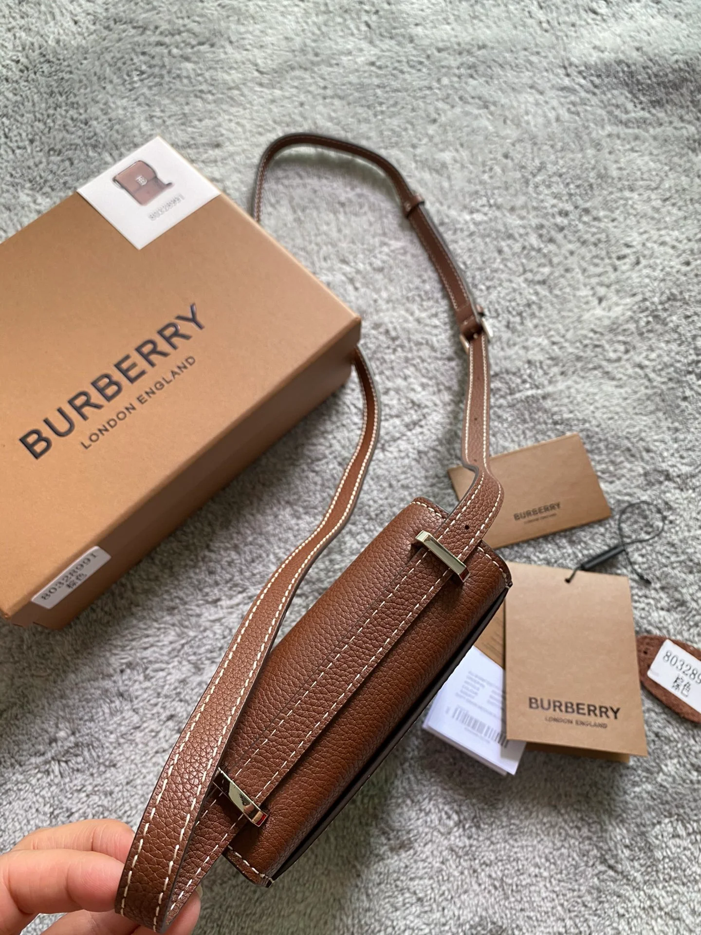 Сумка Burberry Robin - Чехол для телефона - Коричневая с золотой фурнитурой