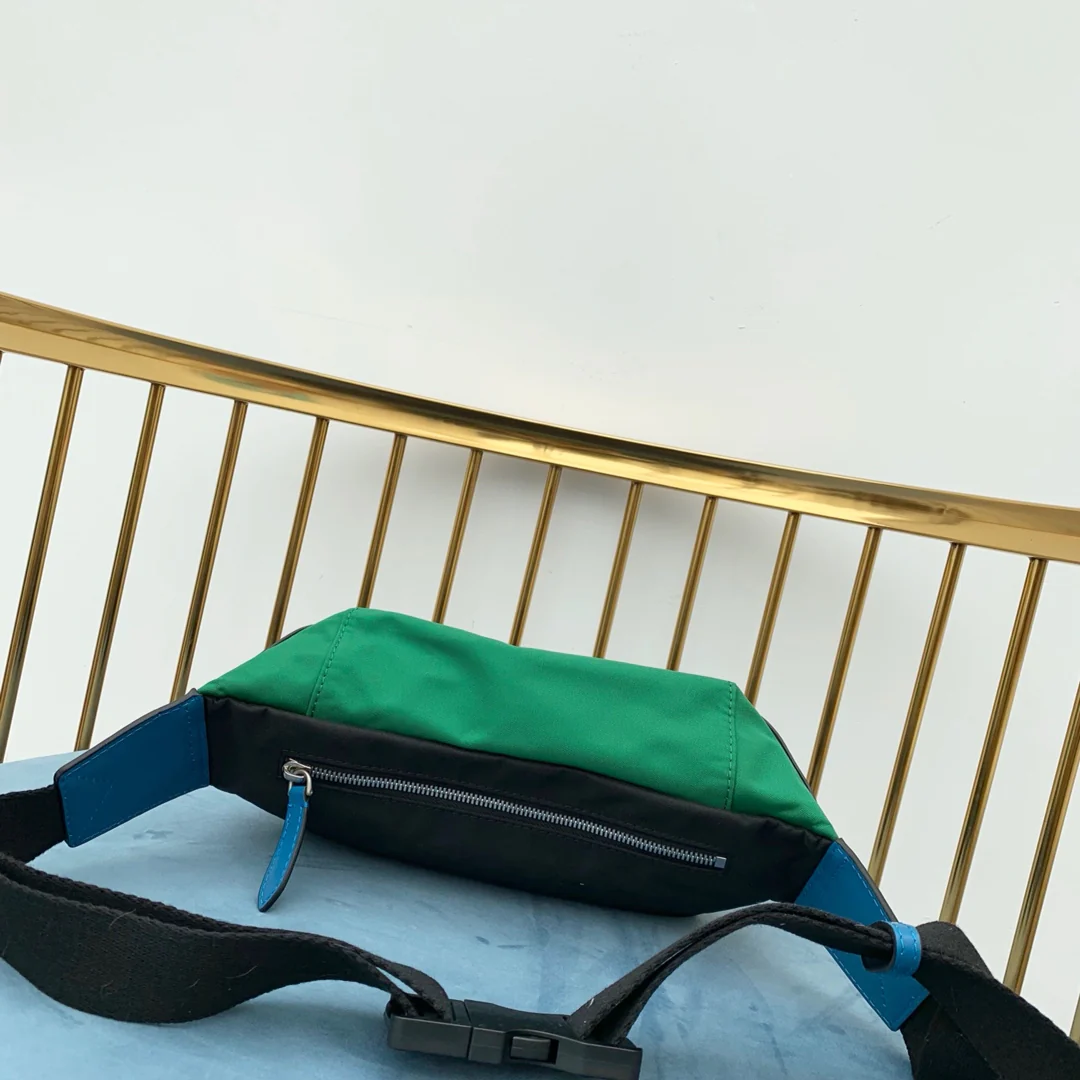 Burberry - Новая простая поясная сумка