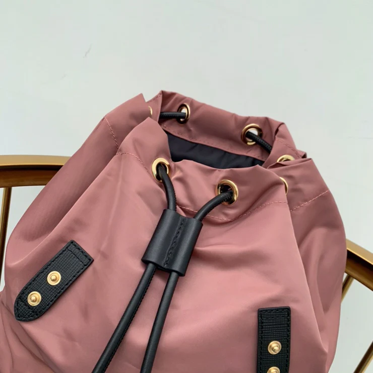 Рюкзак Burberry в стиле милитари - розовый