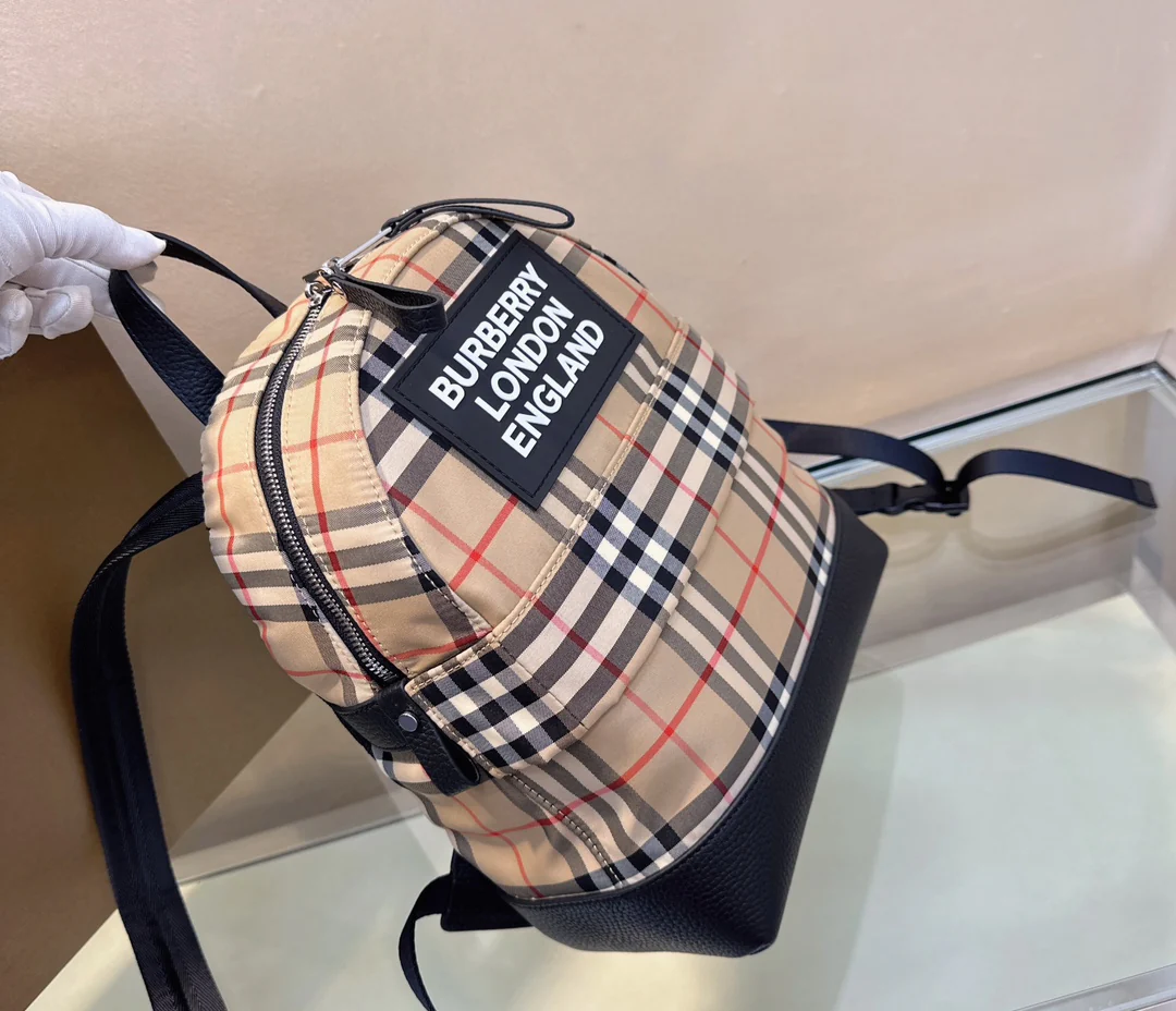 Классический клетчатый рюкзак Burberry