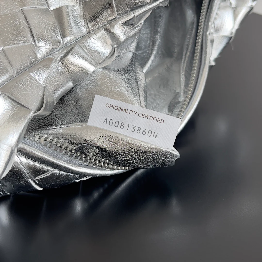 BV - Плетеная сумка-хобо с узлом - Серебристый