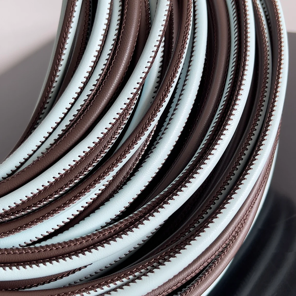 BV - Кожаный ремешок трубчатой ??формы Jodie - Коричневый