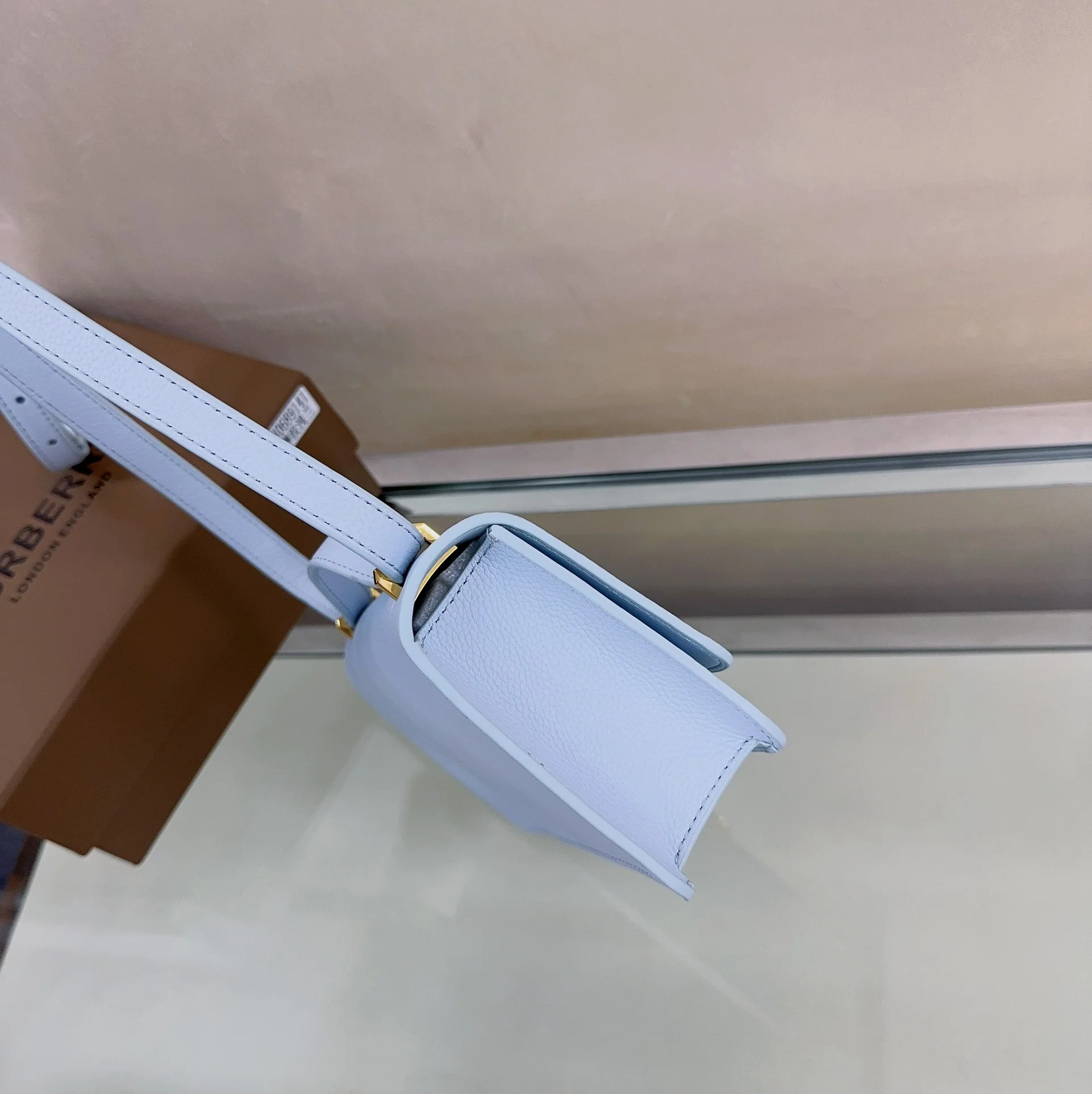 Сумка Burberry Robin - кроссбоди/клатч - светло-голубая