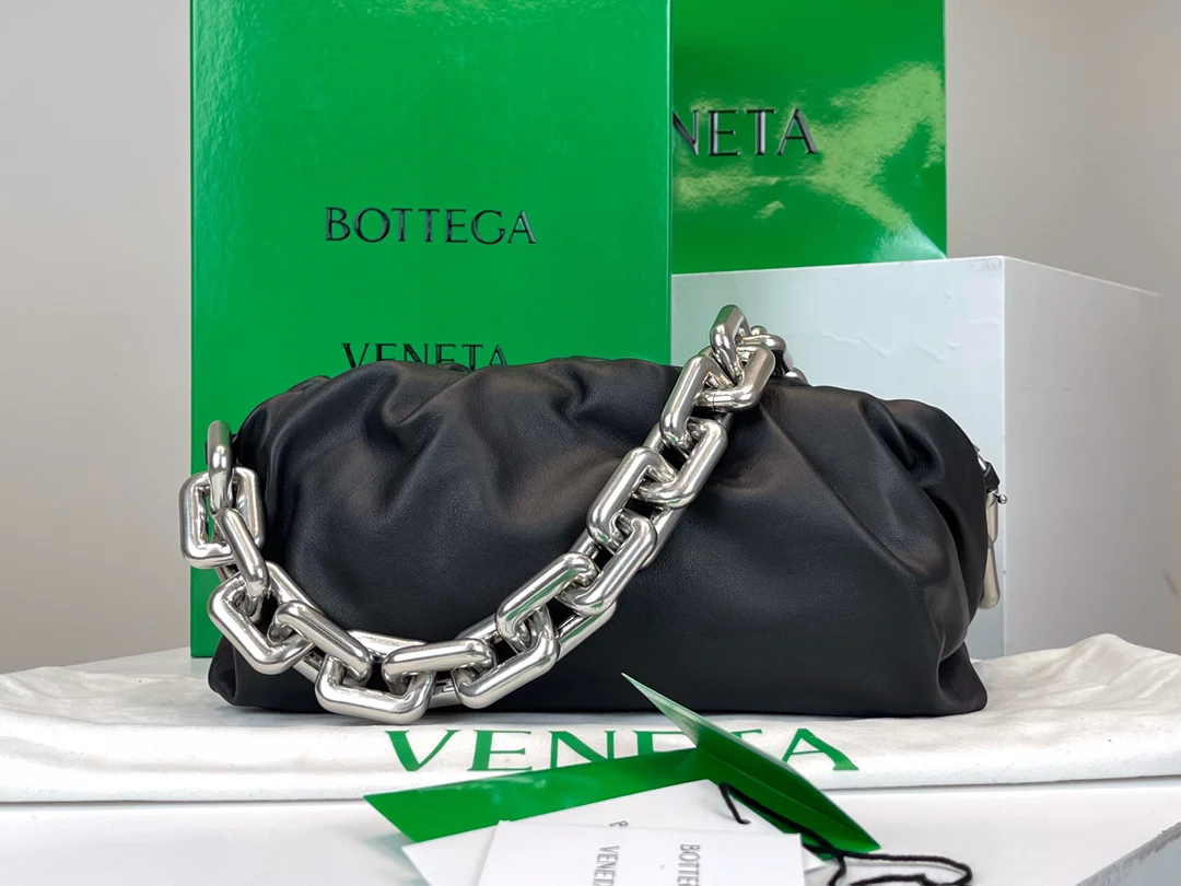 Сумка-мешок BV The Chain Pouch Cloud Bag - 31x12x16 см