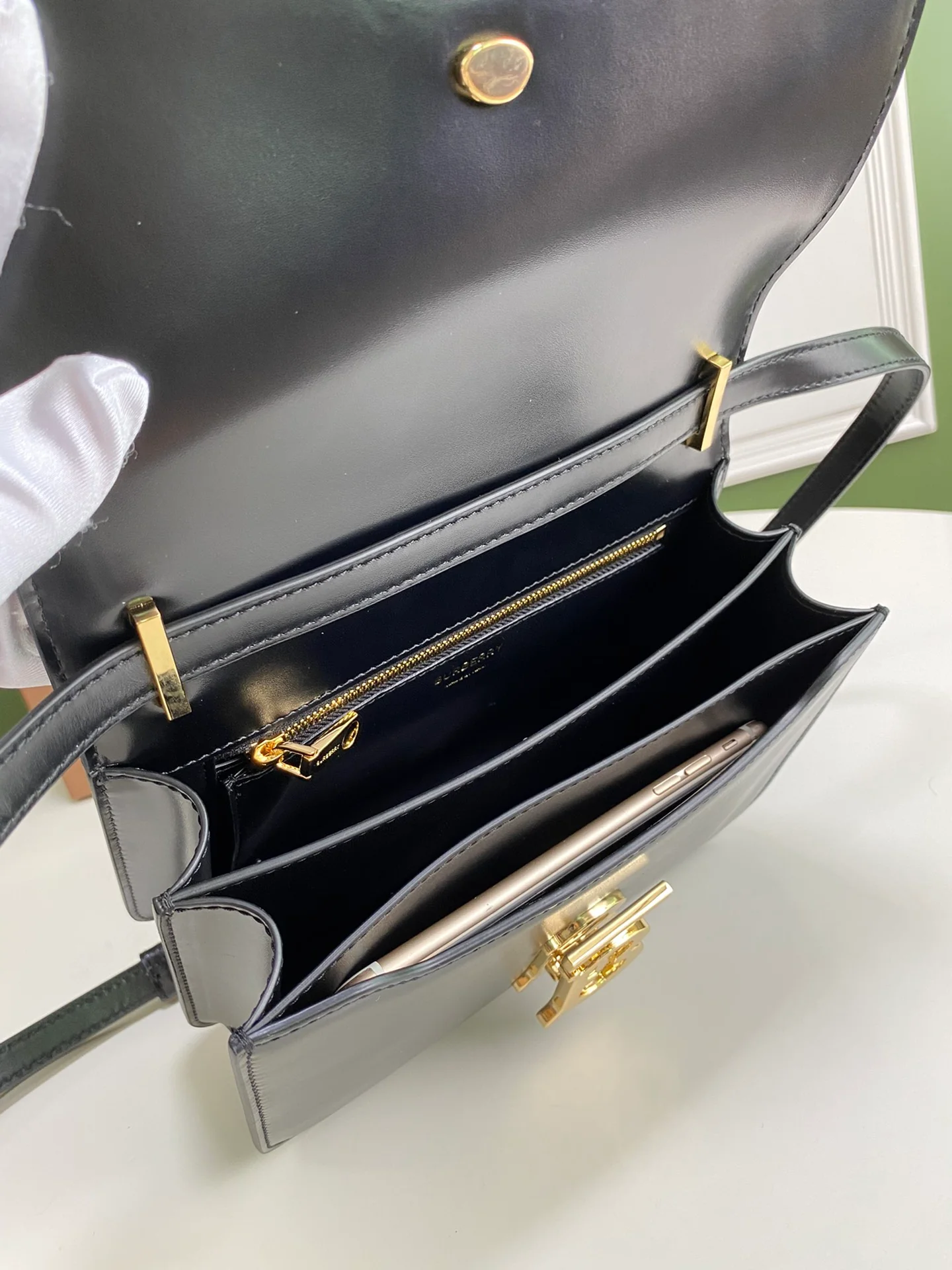 Сумка-письмо из коллекции Burberry TB - Черная