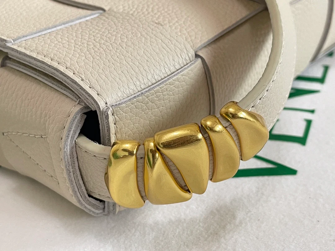 Сумка-переноска BV из зернистой кожи, 23х15х5 см.