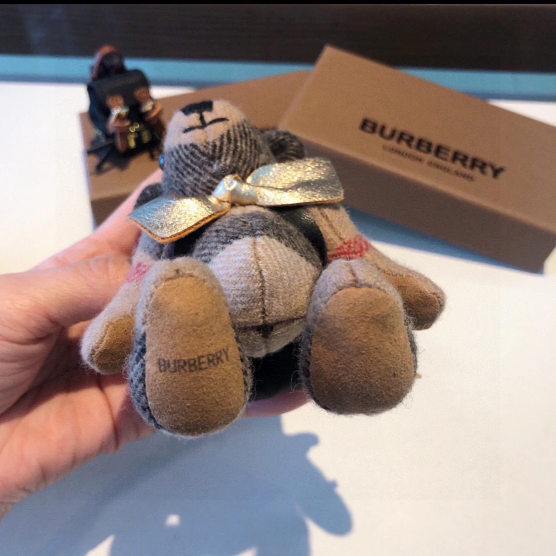 Брелок в виде медведя для рюкзака Burberry