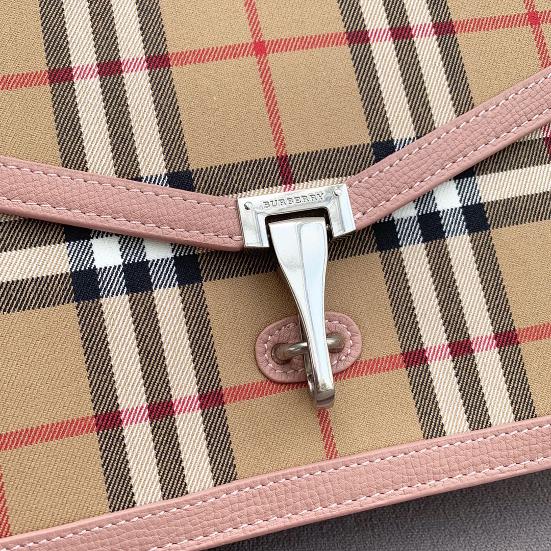 Новая винтажная клетчатая сумка через плечо Burberry 2022 года - розовая.