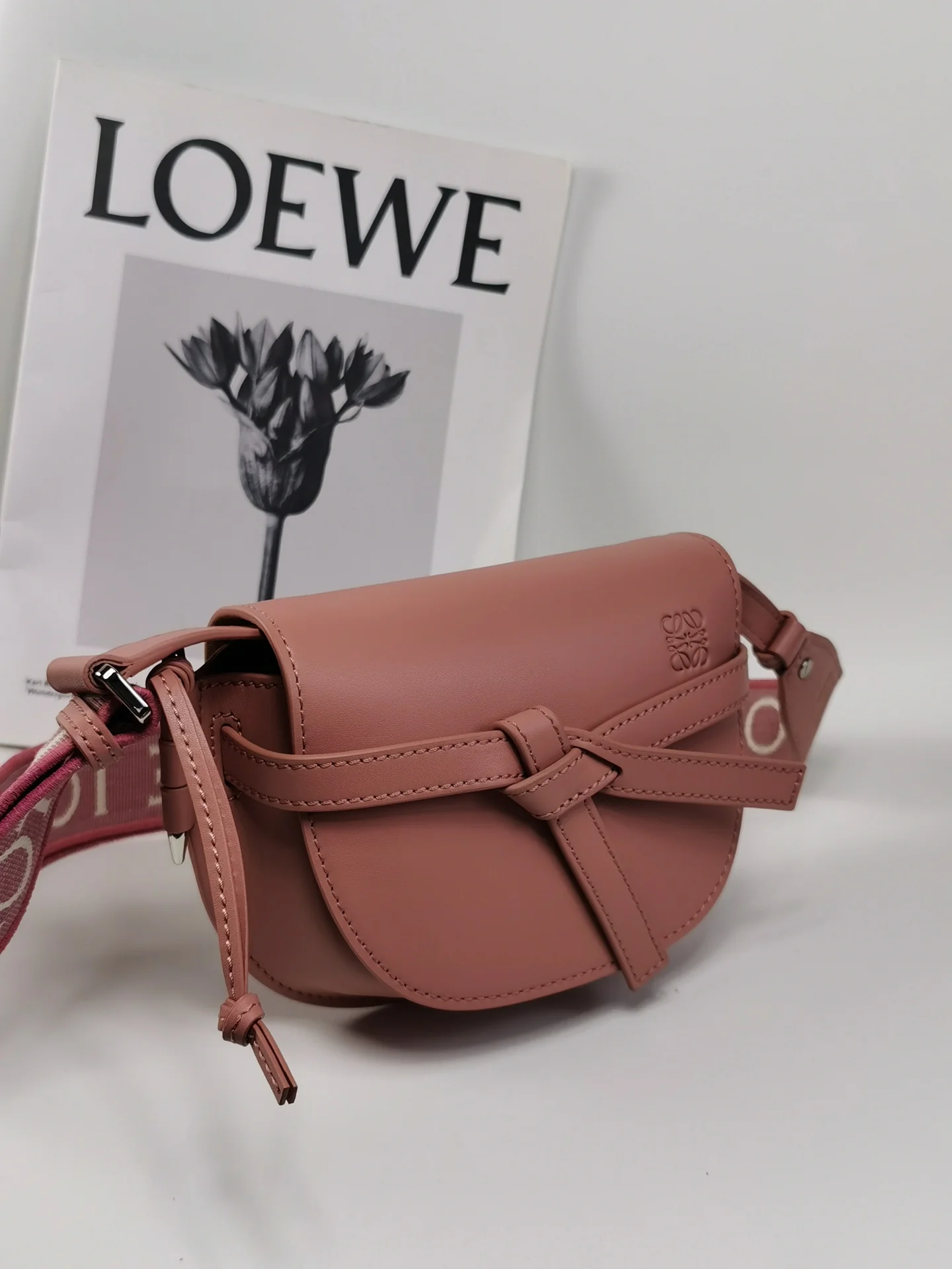 Сумка-седло Loewe Gate Dual Saddle Bag - Mini - с сушеной розой