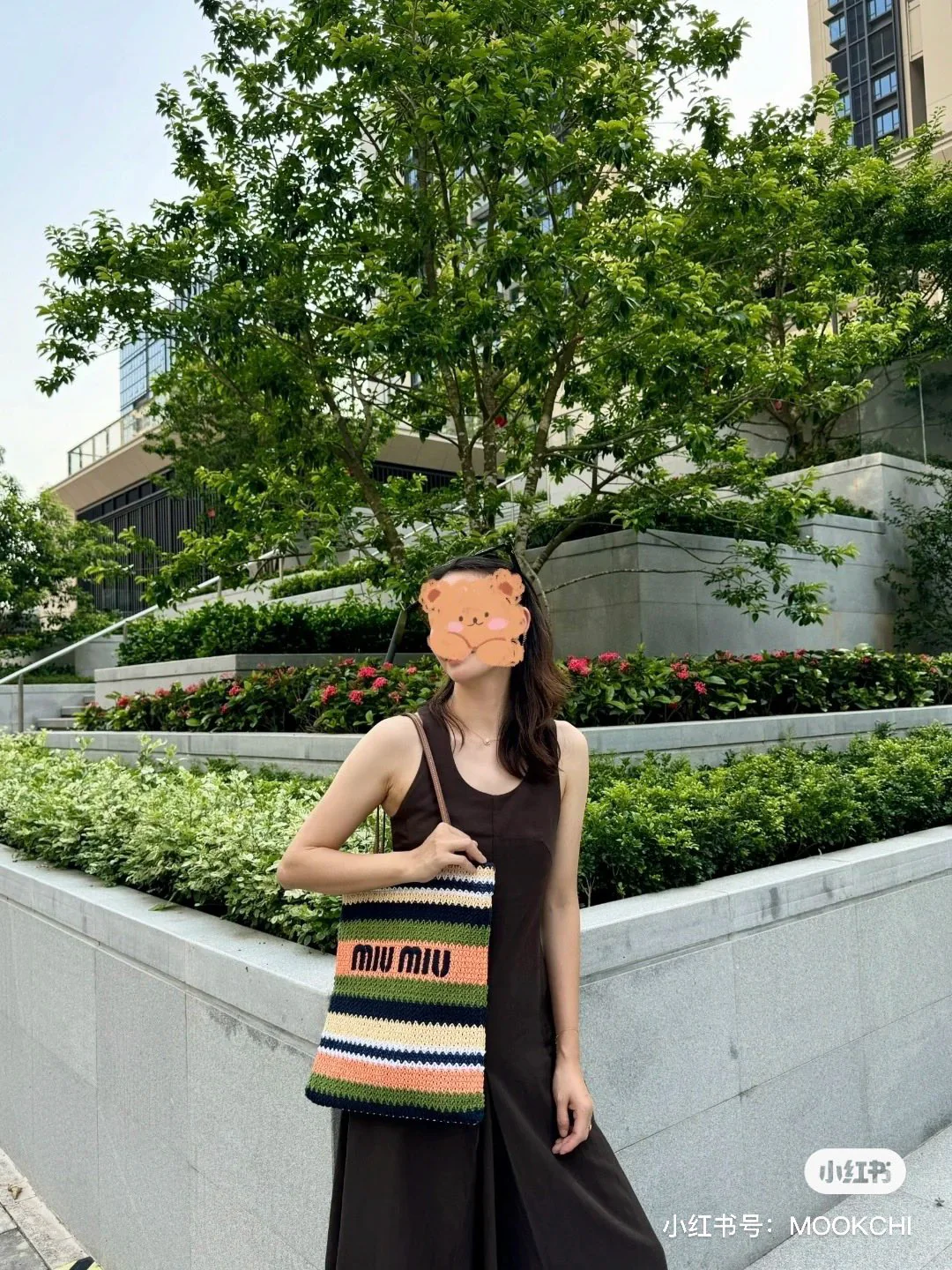 Сумка-тоут Miu Miu из рафии и хлопка - Body Wearing Sharing