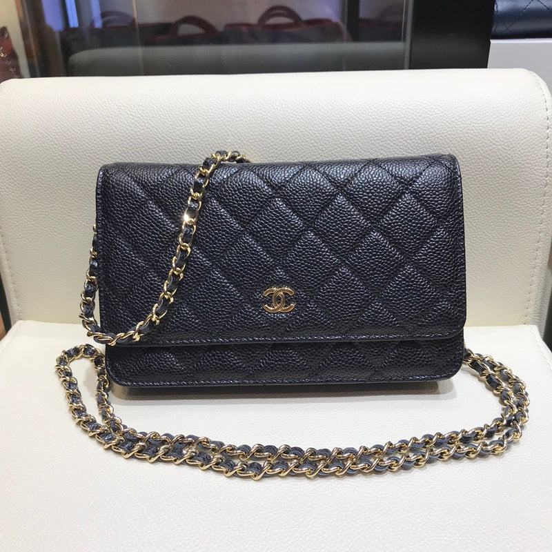 Chanel - Классическая женская одежда