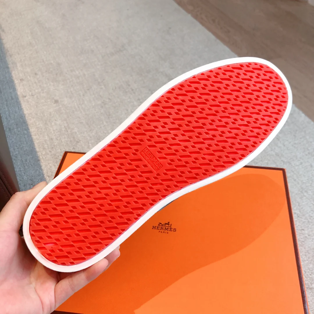 Новинка сезона осень/зима 2023 от Hermes - Повседневная обувь - Унисекс - Белый/Серый