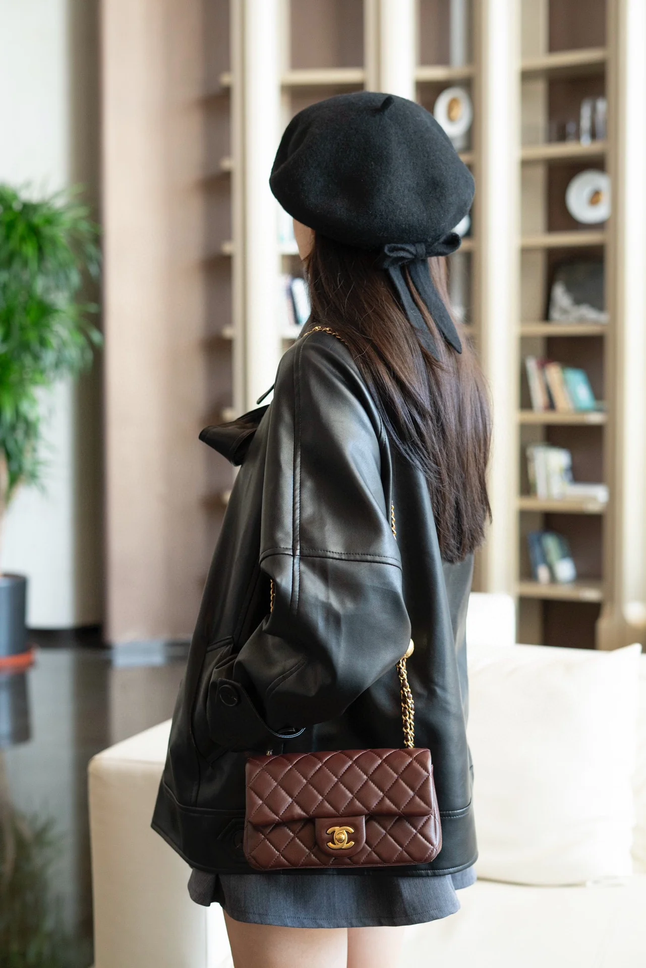 Мини-платье Chanel CF Gold Ball, бордовое.