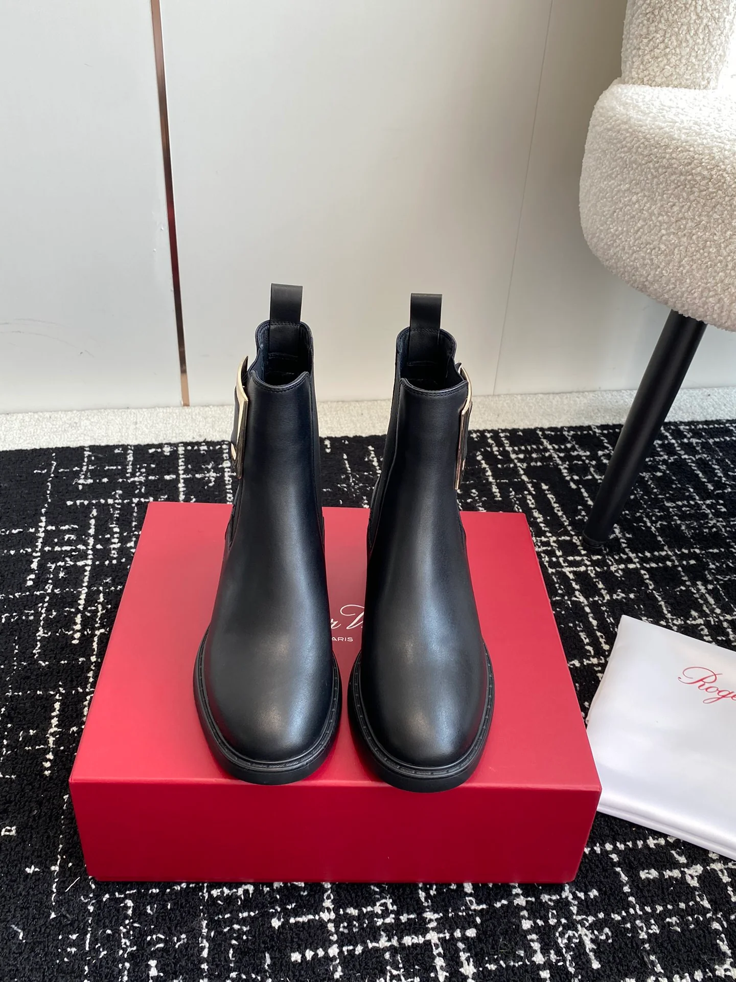 Обувь RV - Новинка сезона осень/зима 2023 - Ботильоны на низком каблуке - Черные