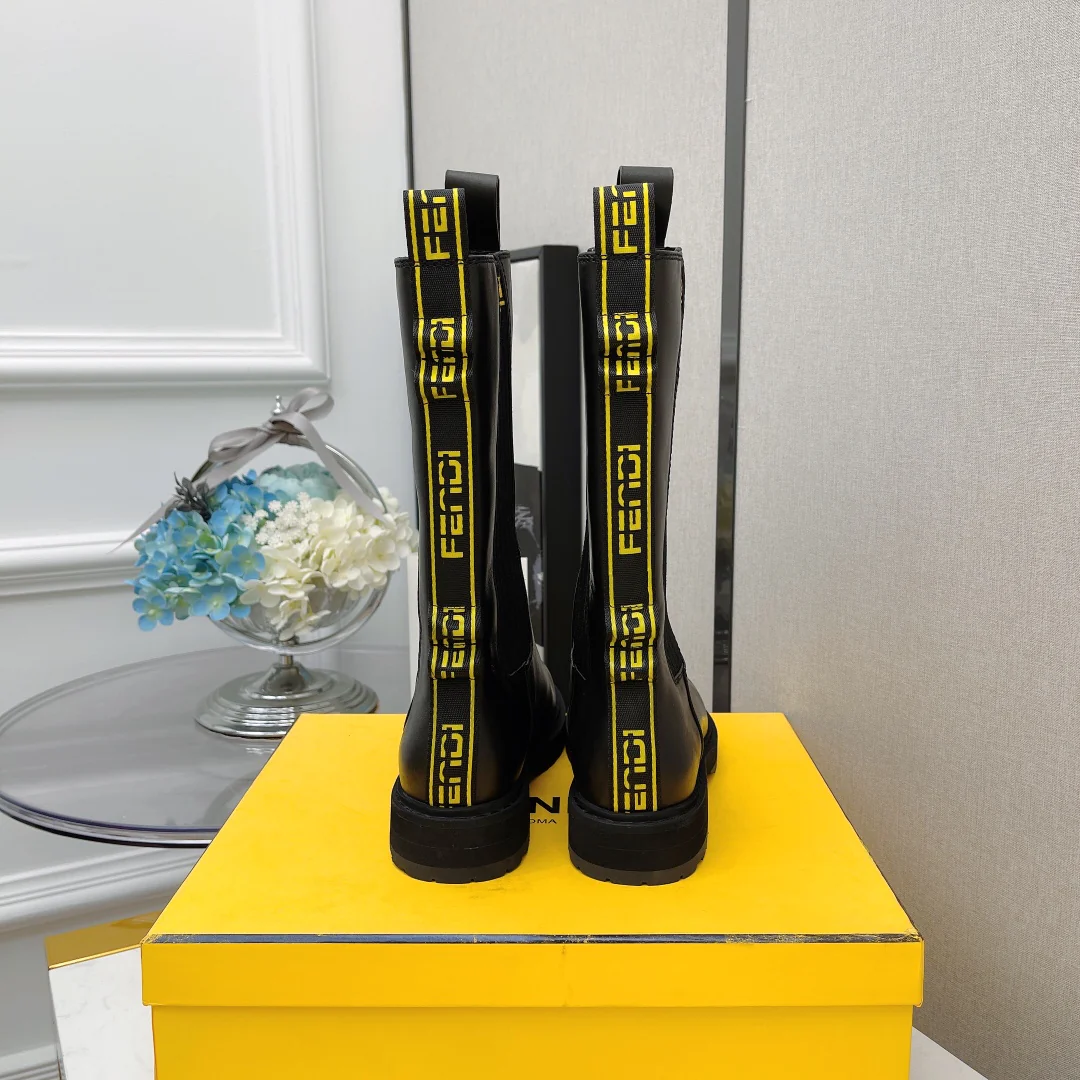 Fendi - Классические сапоги до середины икры