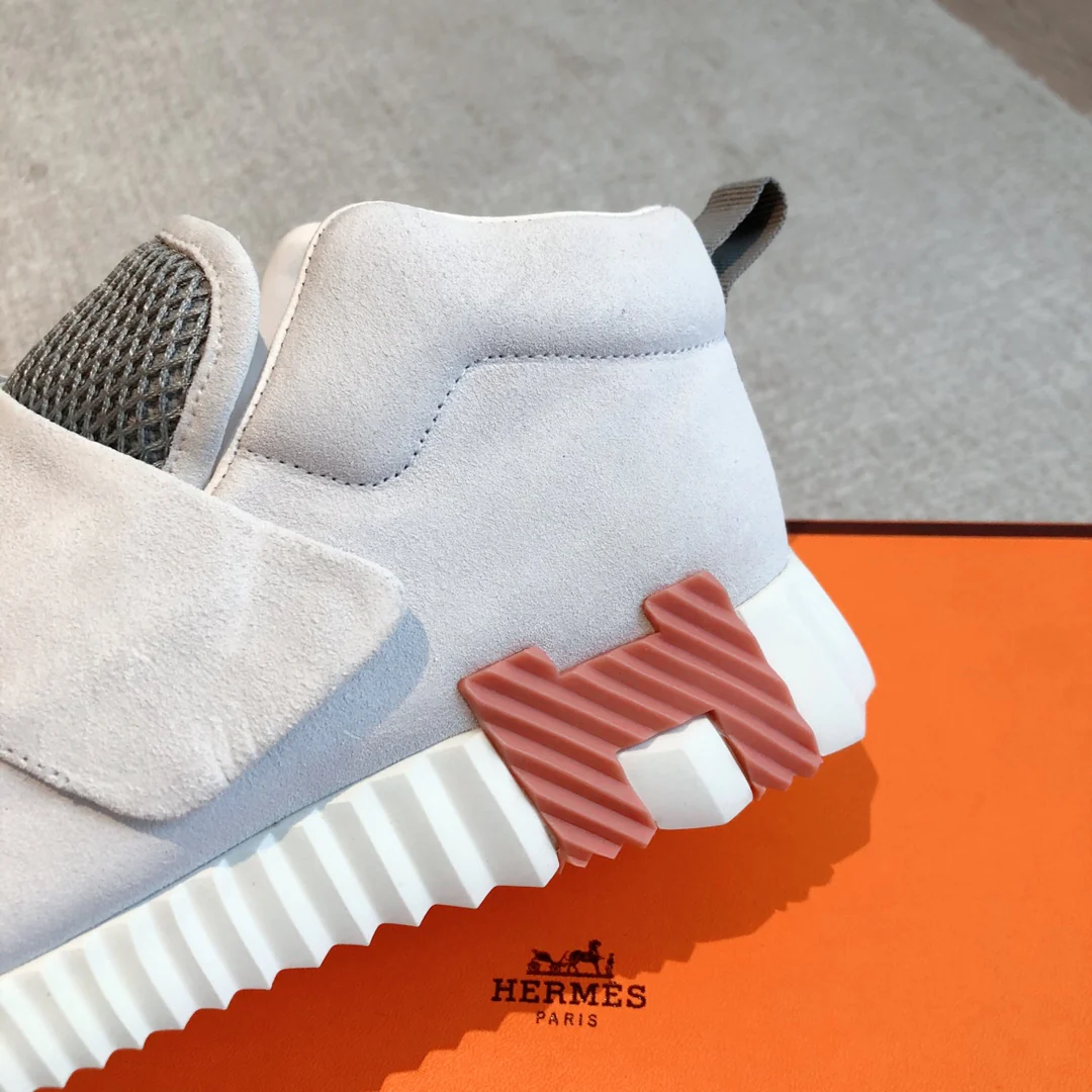 Новые кроссовки Hermes Giga 2023 года - унисекс - белые