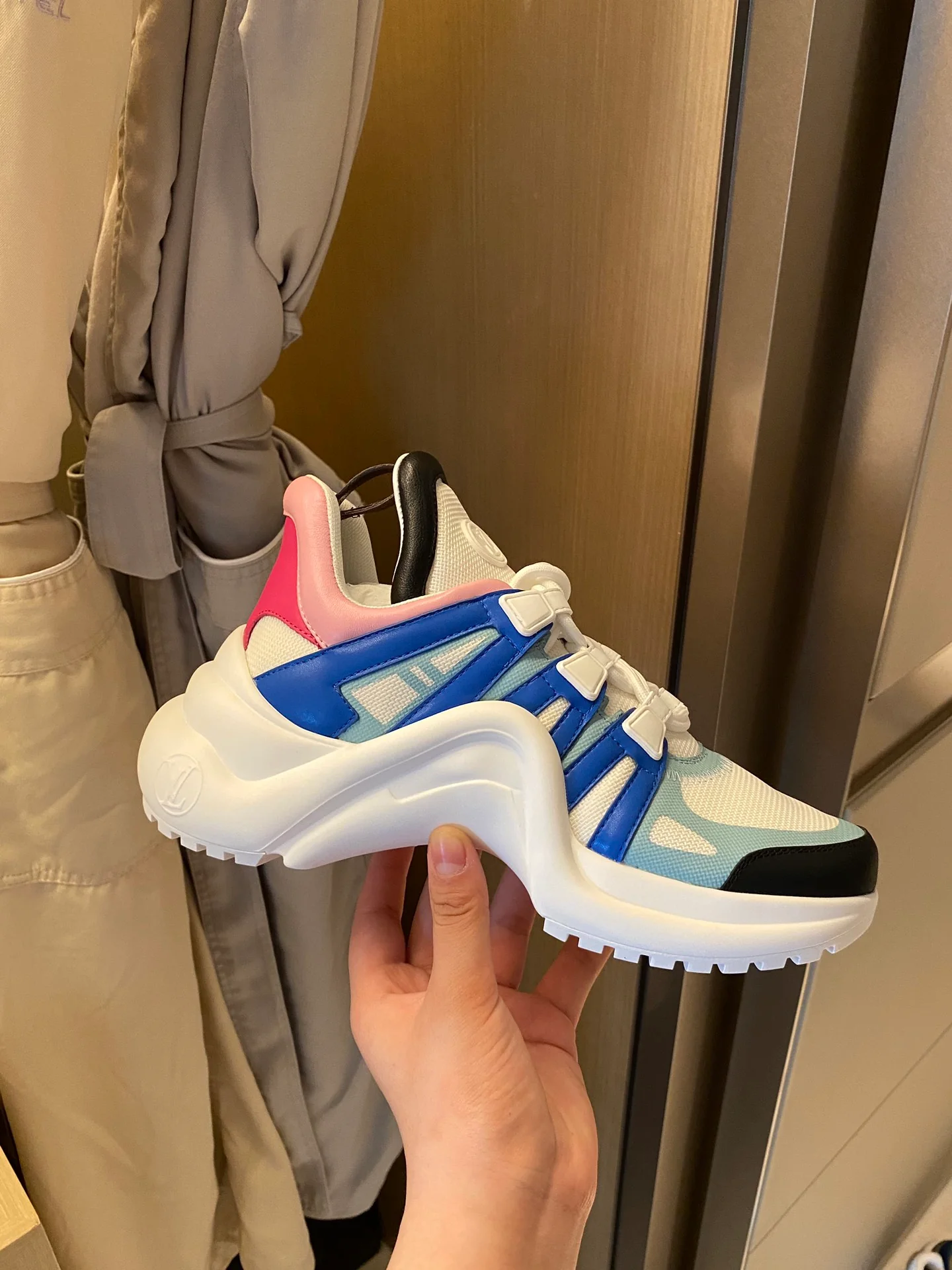 Обувь LV - LV - массивные кроссовки - 3