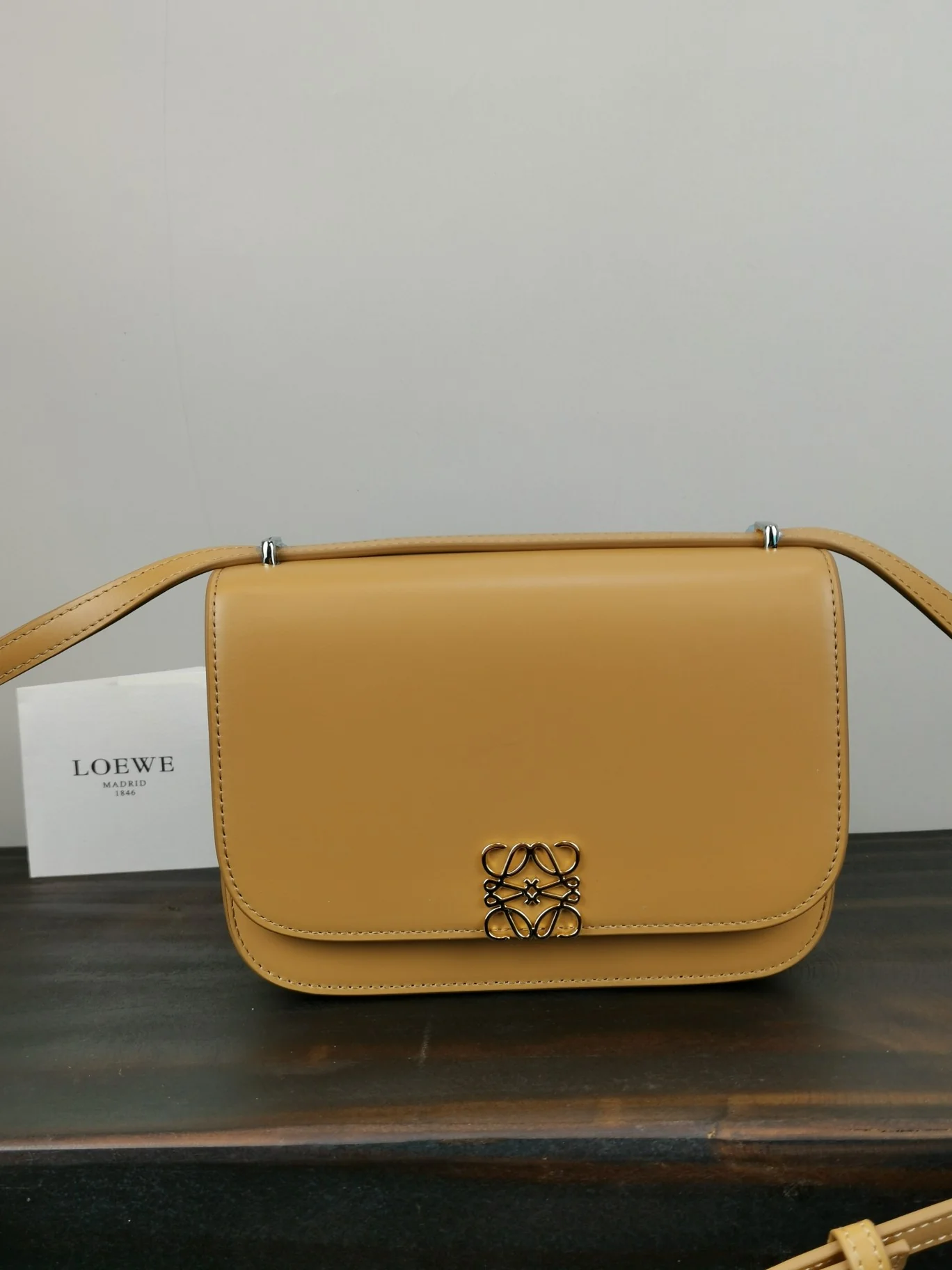 Серия Loewe Goya - Малый размер - 7